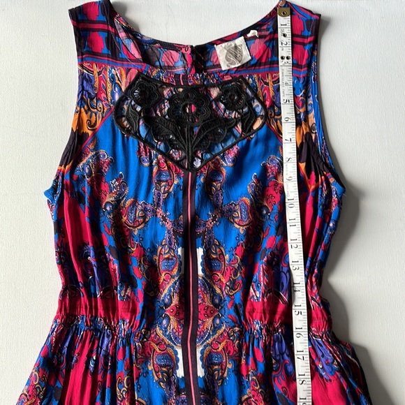 Print Dress from Anthropologie - Picture 7 of 11